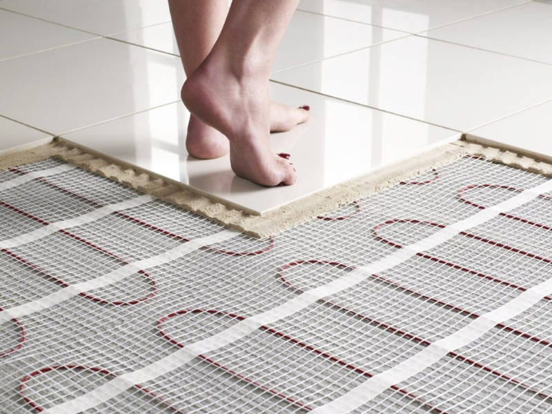 Under floor heating in bathroom